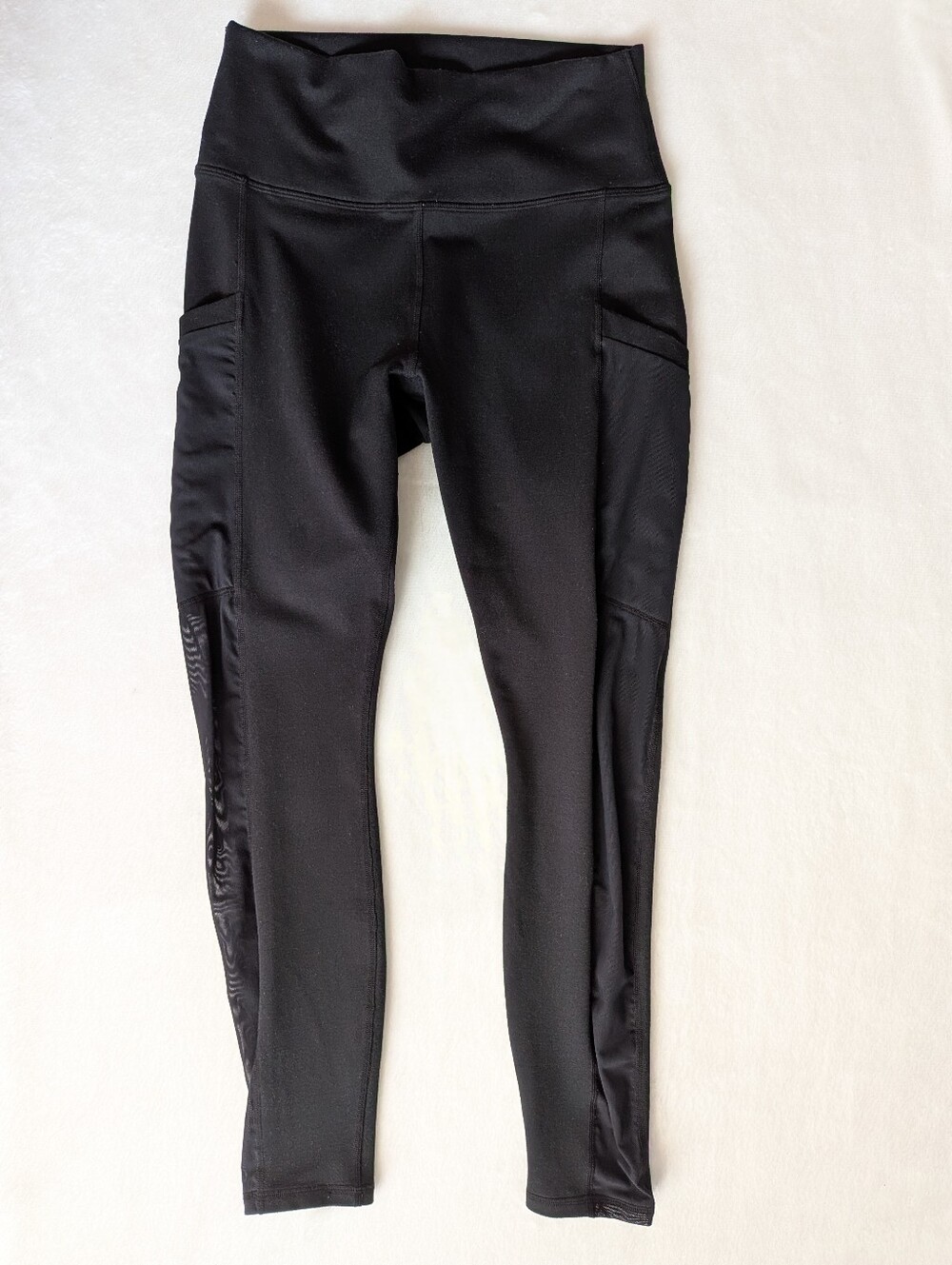 ❤️ Fabletics Mila Pocket Black Leggings Small Short 25 Inseam